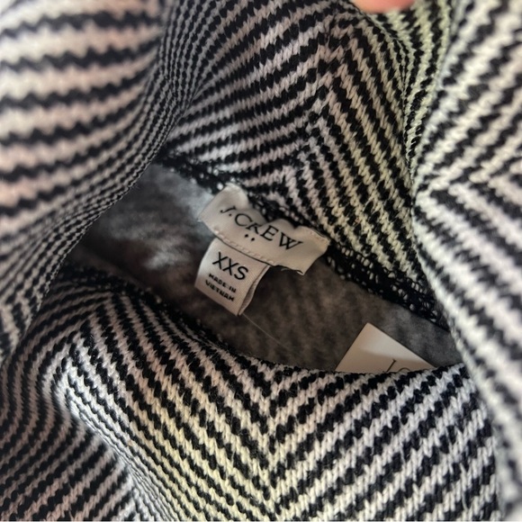 J. Crew XXS  Long Sleeve Funnelneck Pullover Black White Herringbone Turtleneck - Picture 3 of 7
